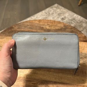 Light blue Tory Burch wallet